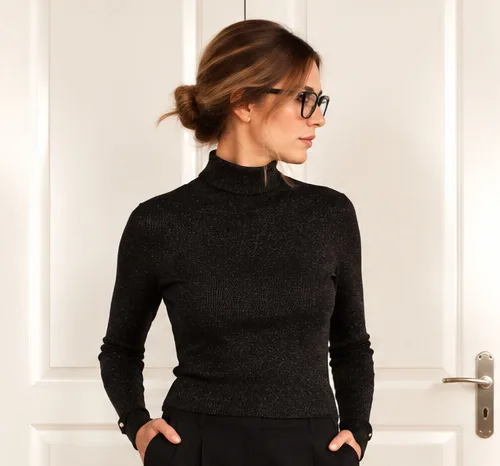 Pull Noir